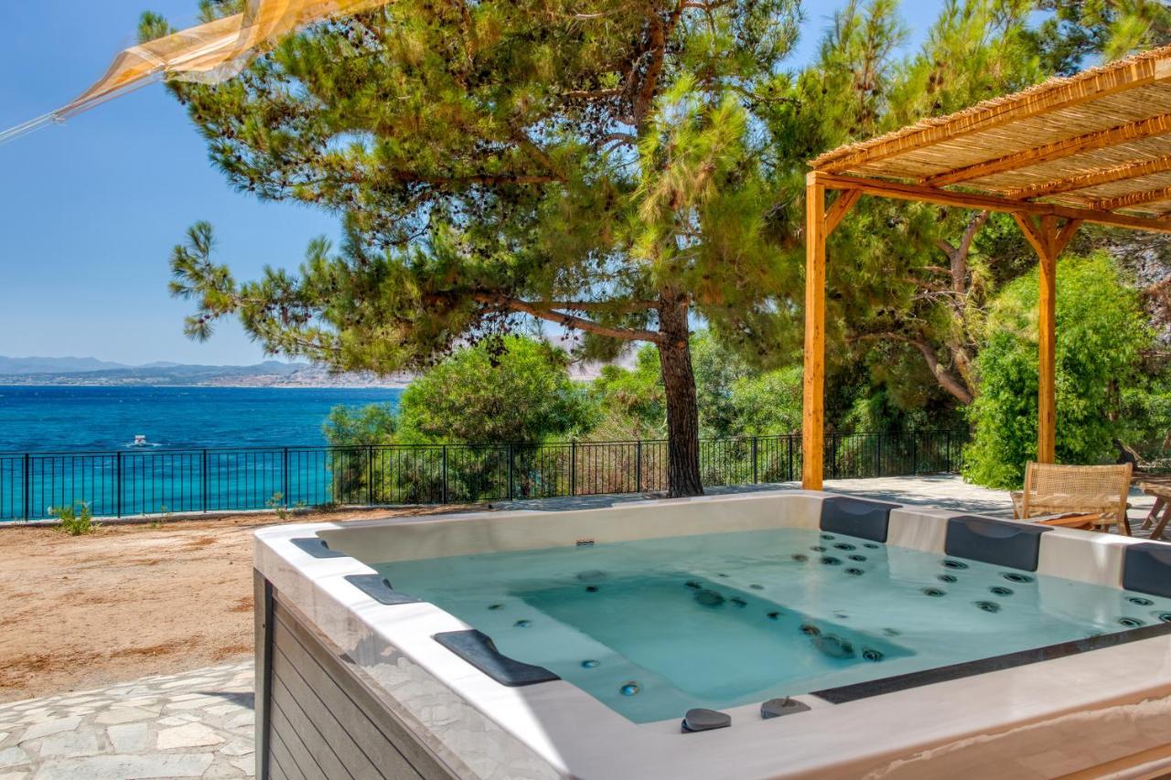Kavos House *